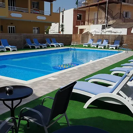 Pearl Apartment