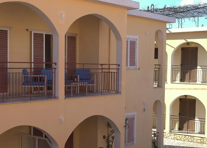 Pearl * Roda (Corfu)